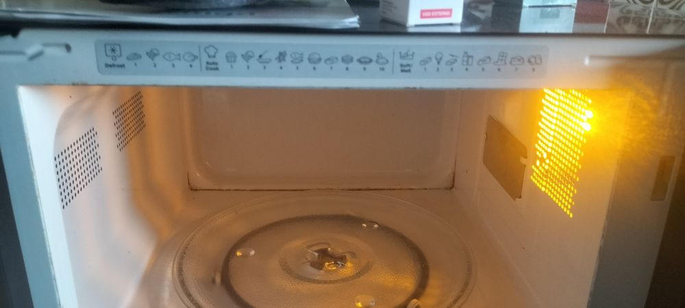 Microondas Whirlpool Cook 25
