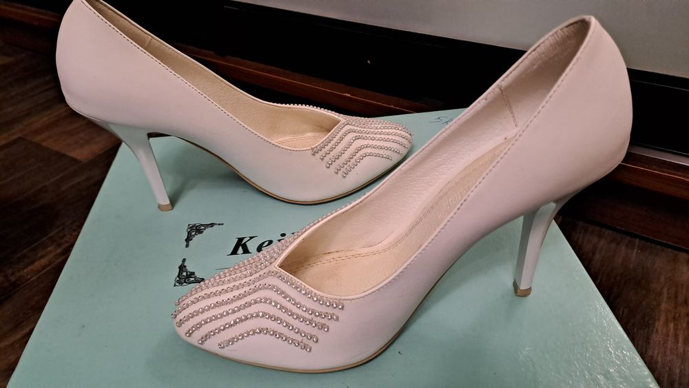 Весільні туфлі шкіряні