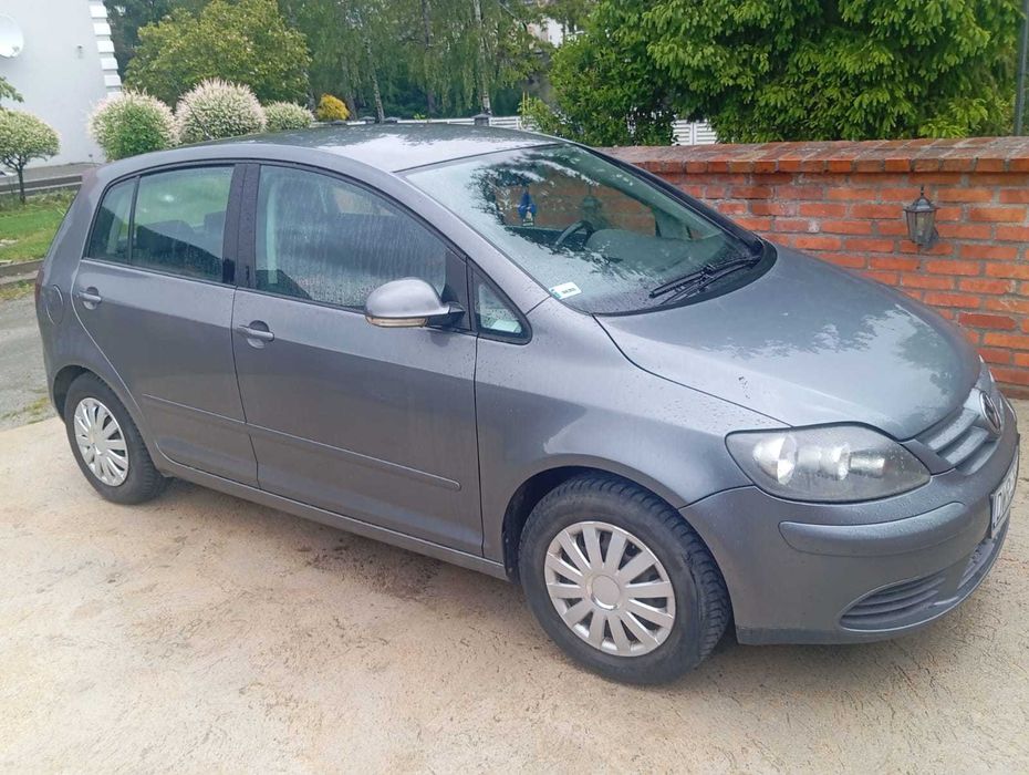 Golf 5 Plus 1.4 MPI ,   wersja Goal , NAVI , DVD , okazja  , niski przebieg 95.000 km  ORYGINALNY