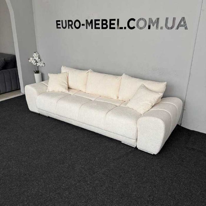 Прямий розкладний диван в тканині