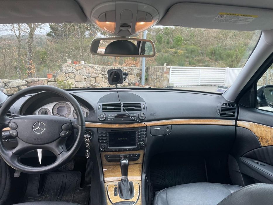 Mercedes E280 V6