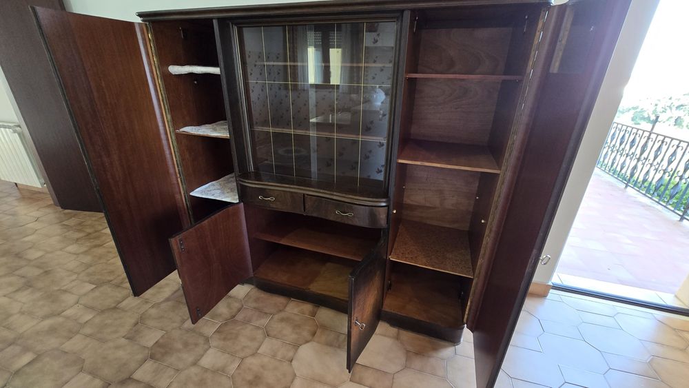 Armário vintage Art Deco nogueira
