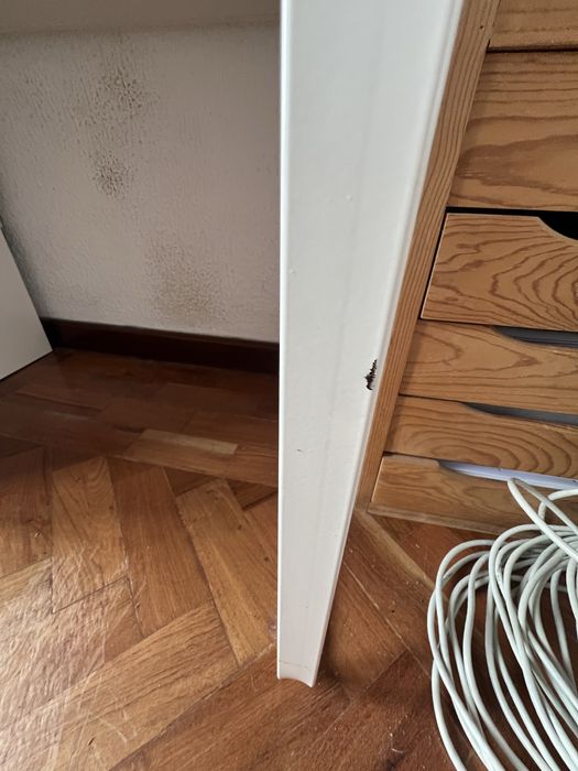 Secretária branca L105 x P50 x A75