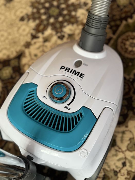 Пилосос PRIME Technics pvc 1812 1800Вт