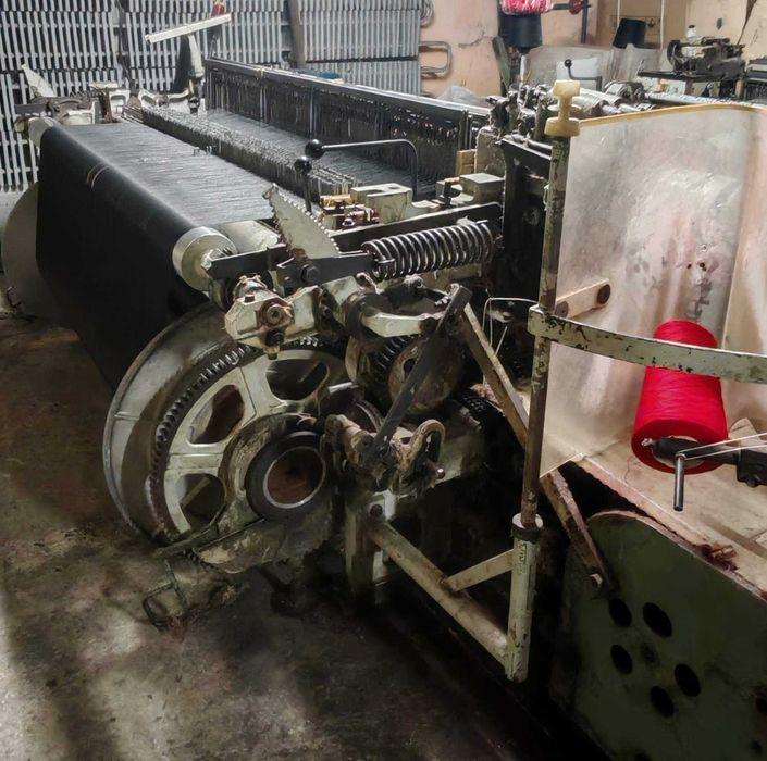 Ткацькі верстати СТБ 180-4 в  хорошому стані ( напрацювання мале )