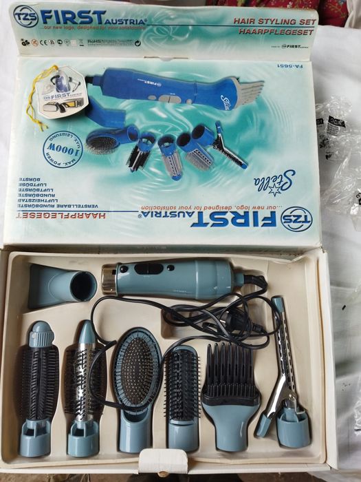 Фен щітка FIRST електрофен колишнього виробництва найбільше насадок .