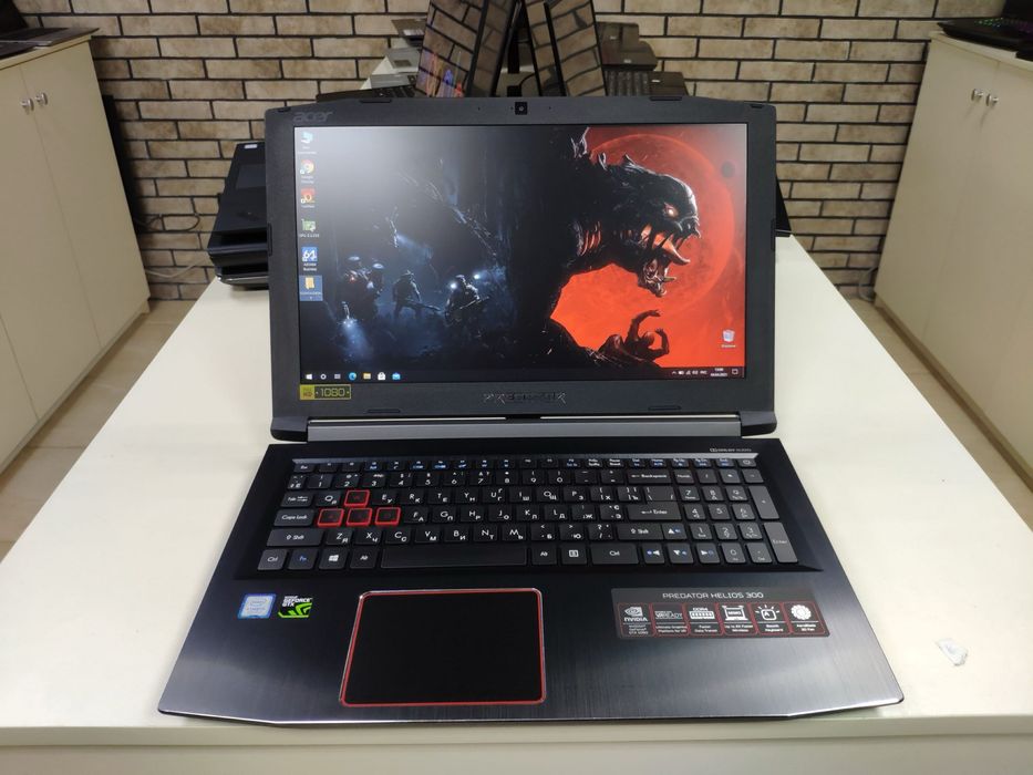 Игровой ноутбук Acer Predator+ девайси к нему