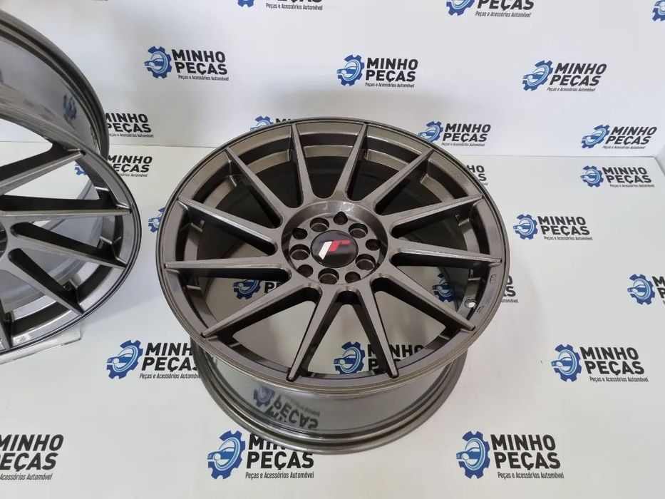 Jantes Japan Racing (JR22) em 17 Hyper Black