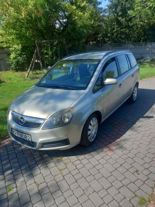 Opel Zafira B 2005