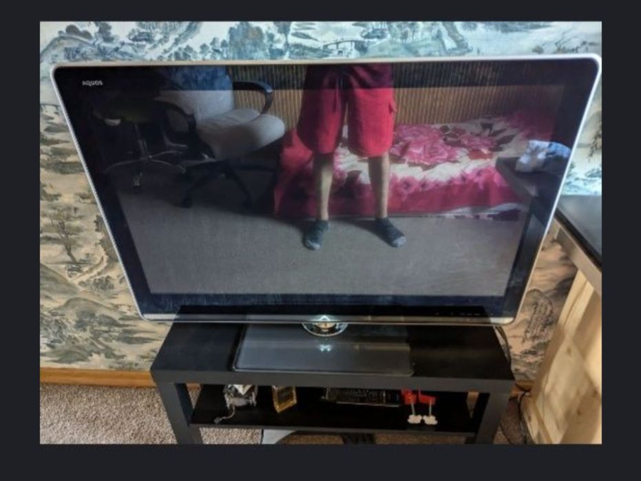 LED телевізор SHARP 40"