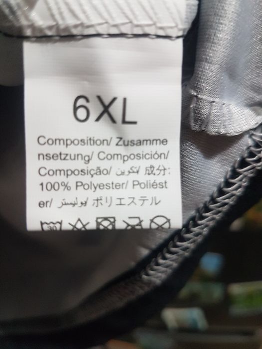 Bardzo duża bluzka na bardzo tęgą kobietę 6XL,nowa, czarna.