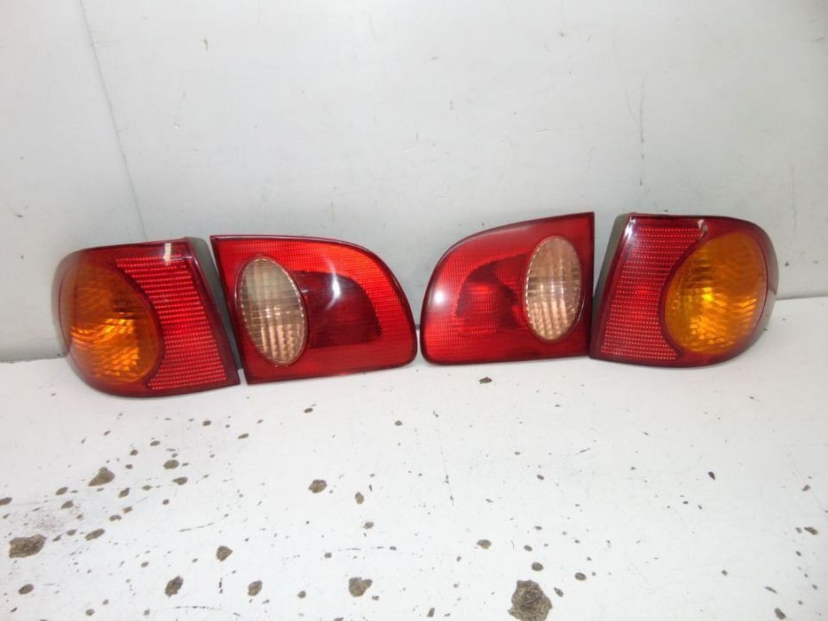 Toyota corolla 1999 farolins