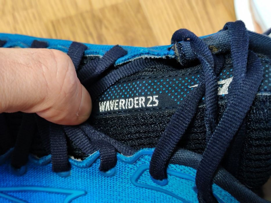 Кроссовки Mizuno Wave Rider 25