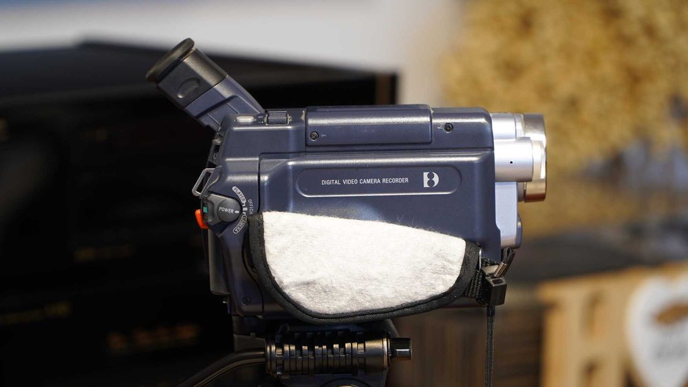 Kamera Sony Digital8 DCR-TRV145E VIDEO8 Super NightShot Retro Sprawna