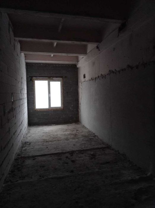 Продам квартиру-студию в сданном и заселённом новострое мегадёшево.