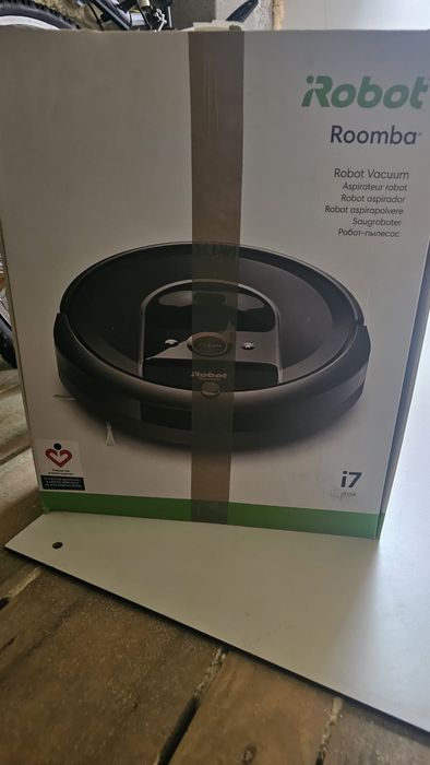 iRobot Roomba i7