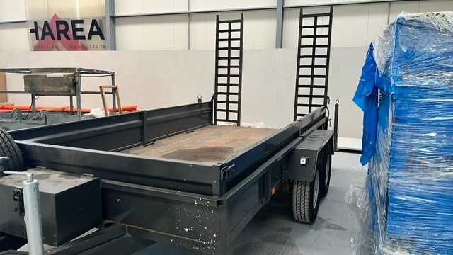 Atrelado porta máquinas de 3.5 ton