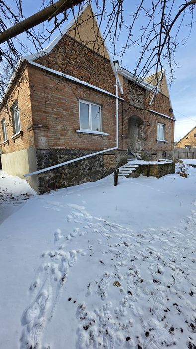 Терміновий Продаж по вул.Українська буд.20.