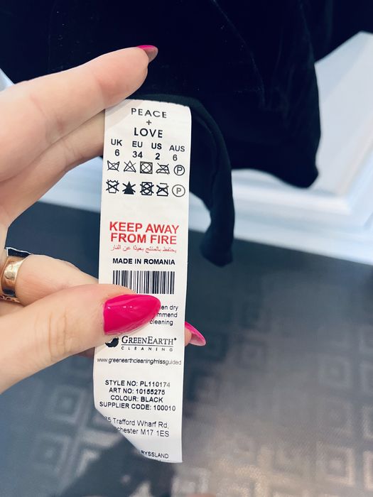 Sukienka welurowa velvet mała czarna Peace and Love 34 36