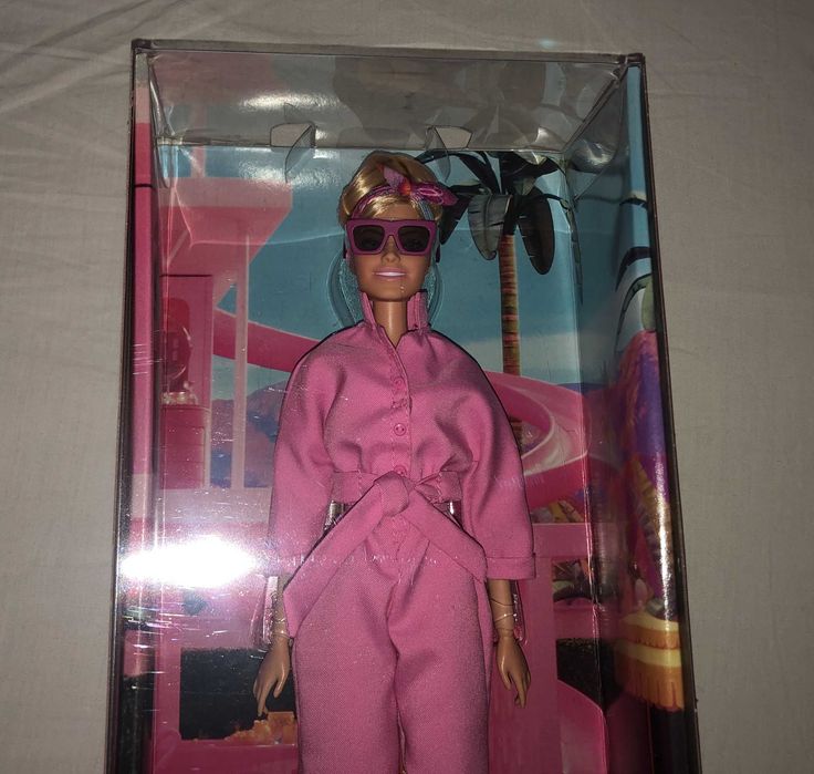 Lalka Barbie z filmu, Margot, Nowa zapakowana