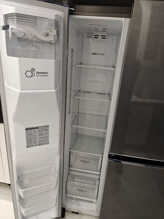 Lodówko-zamrażarka LG Side-by-Side Door-in-Door ThinQ 625L GSJ470DIDV