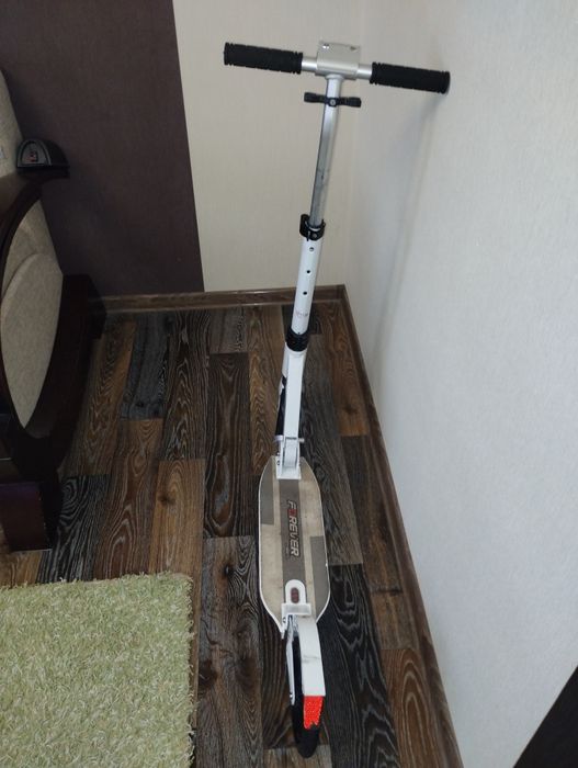 Самокат для дітей та підлітків Forever