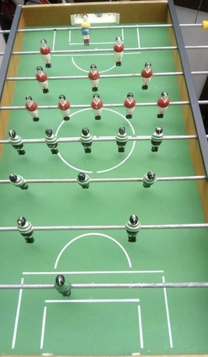 Mesa de matraquilhos64730291613697123