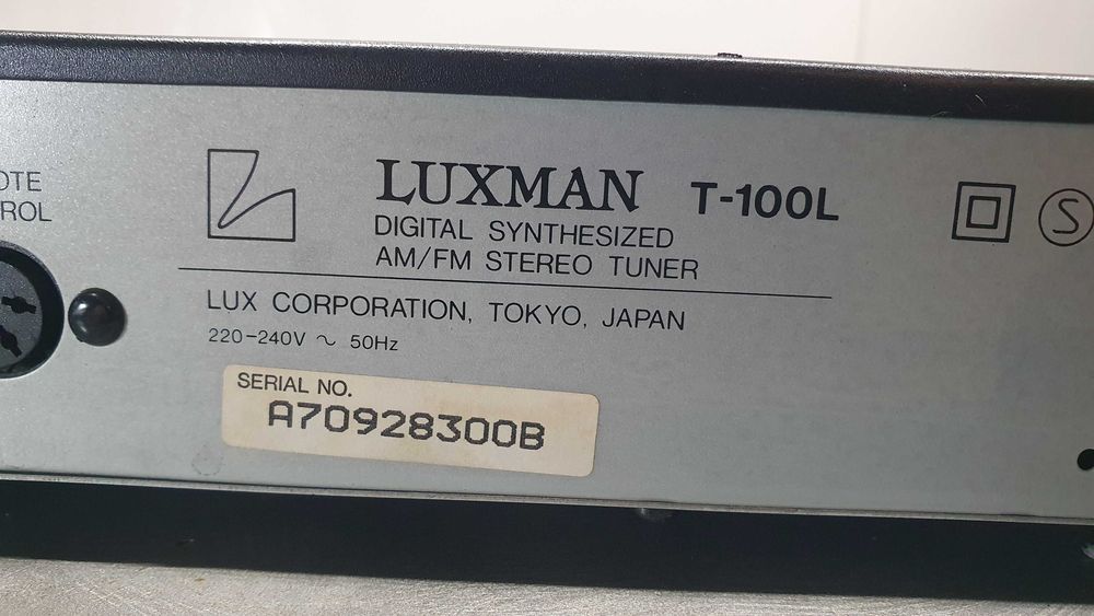 tuner Luxman T-100L - starszy model. Sprawny