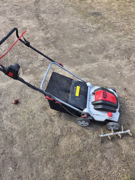 Wertykulator elektryczny