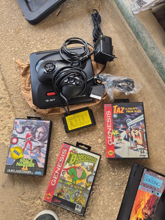 Vendo sega mega drive 2 completo