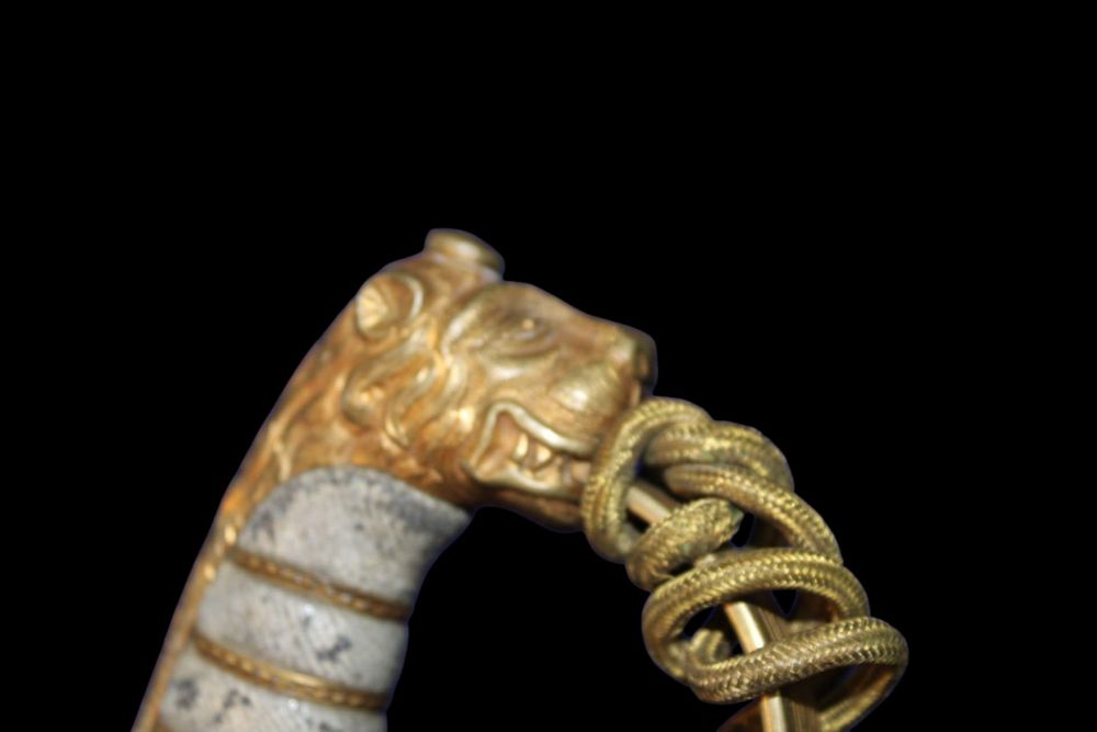 Espada Sabre de alto oficial da Marinha de guerra portuguesa