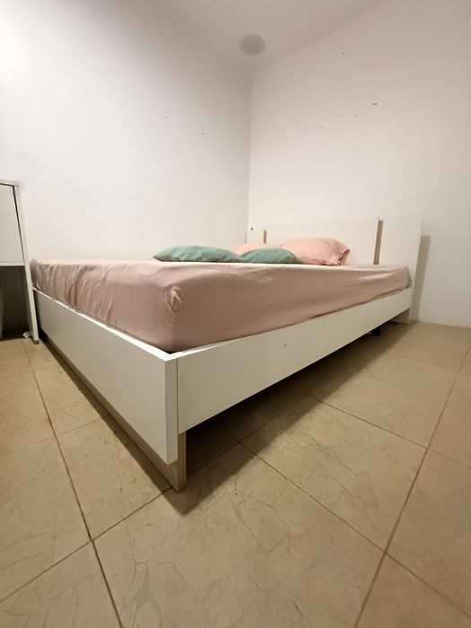 Cama de casal Queen Size