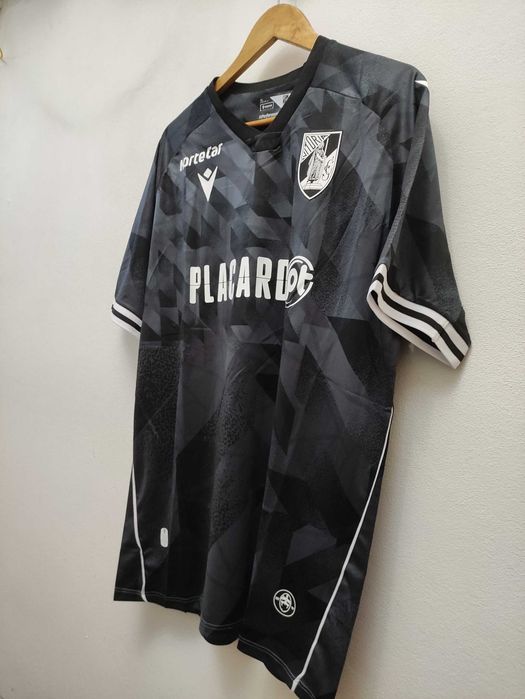 Camisola Vitória Guimarães preta vários tamanhos