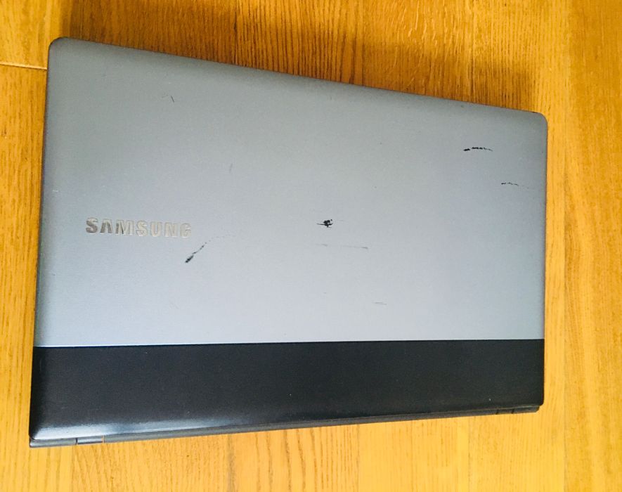 Laptop Samsung NP300E5A. Używany.