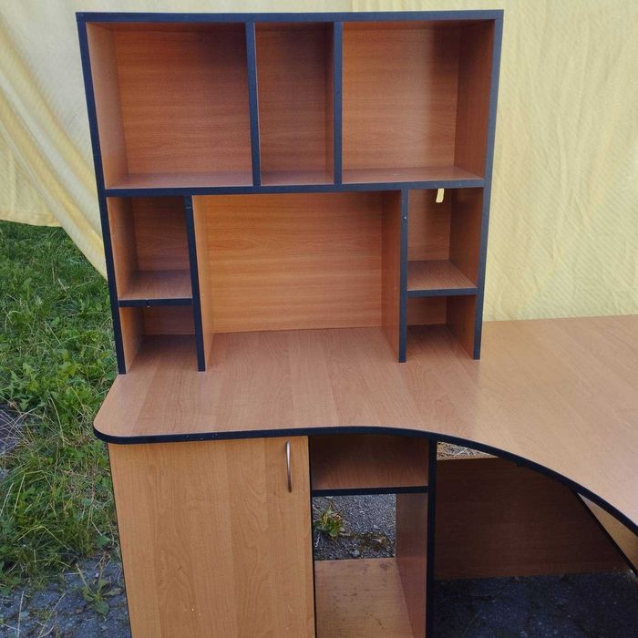 Стіл комп'ютерний кутовий