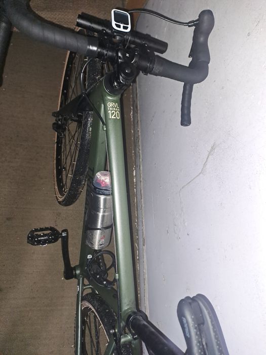 Bicicleta estrada gravel triban 120