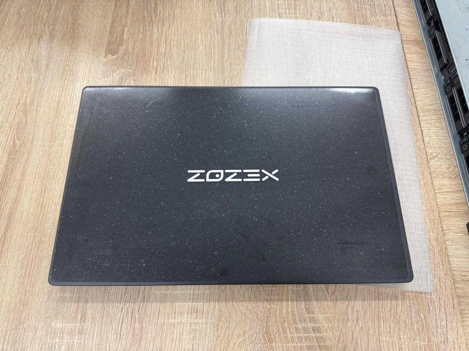 Laptop XEZOZ XLB07 ( i7-13th, 16 GB RAM, 512 GB SSD)