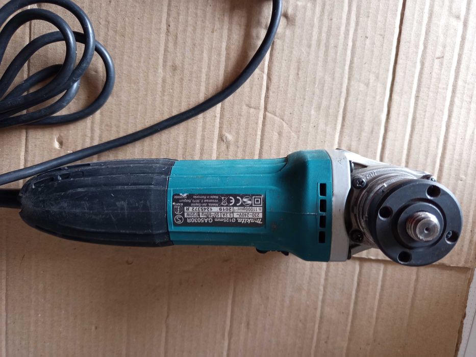 Пила - болгарка MAKITA  GA 5030 R.