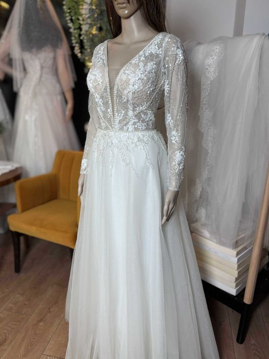 Suknia ślubna Agnes r.40 Jarocin "Studio Ceremonia"