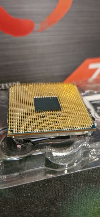 AMD Ryzen 7 5800X3D  (AM4)
