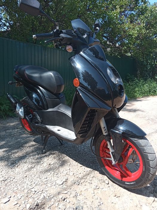 Продам скутер Peugeot Ludix Blaster 50.