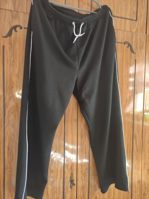 Брюки Палаццо,черный трикотаж,баталы,60-62р.350гр.б.у.