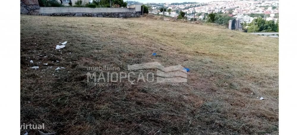 Terreno para construção na Quinta do Pinheiro