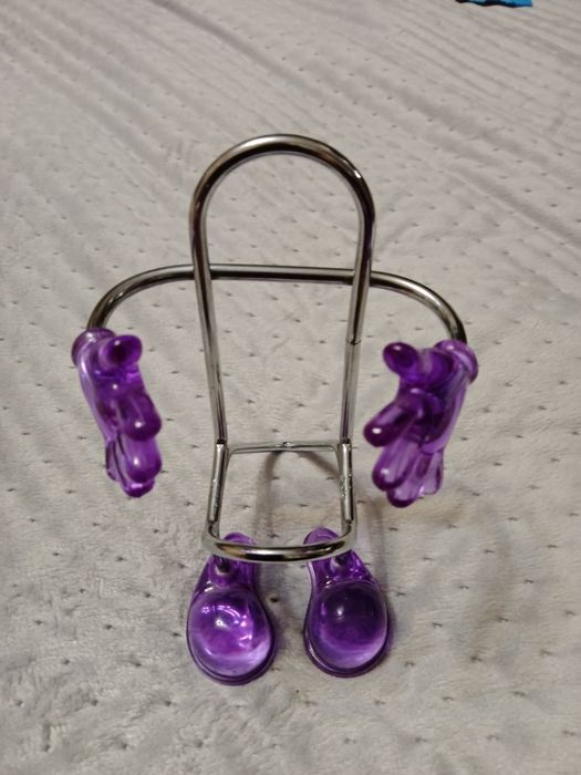 Stojak na komórkę, pilota do telewizora