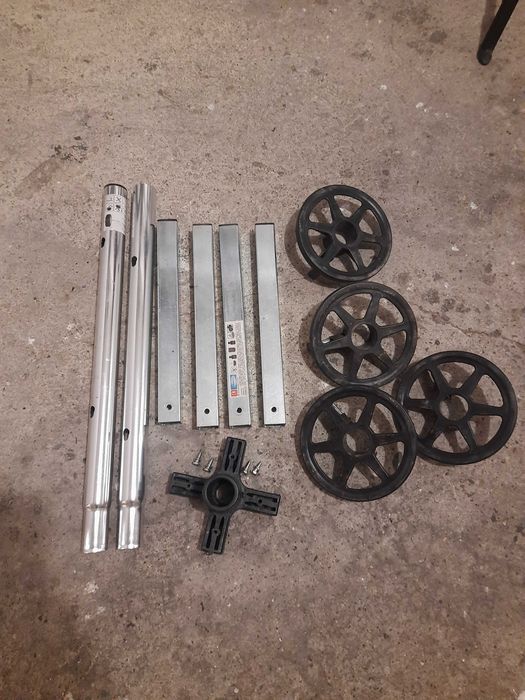 Dwa stojaki do kół