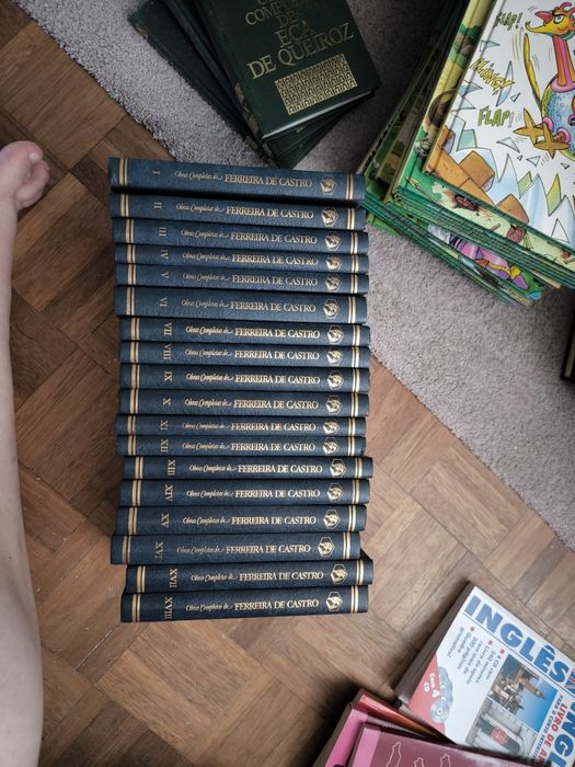 Vendo coleção das obras completas de Ferreira de castro