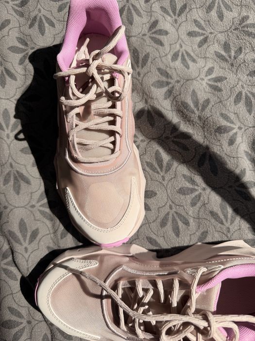 Snikiersy Nike Aura Edge