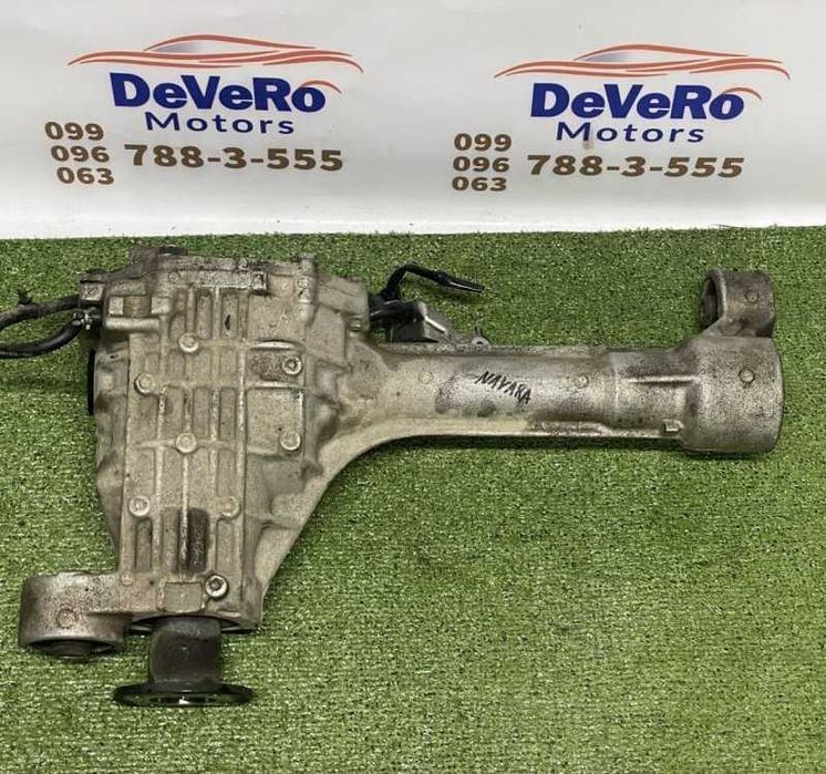 Передній редуктор Nissan Navara міст диференціал оригінал повний привід 4x4