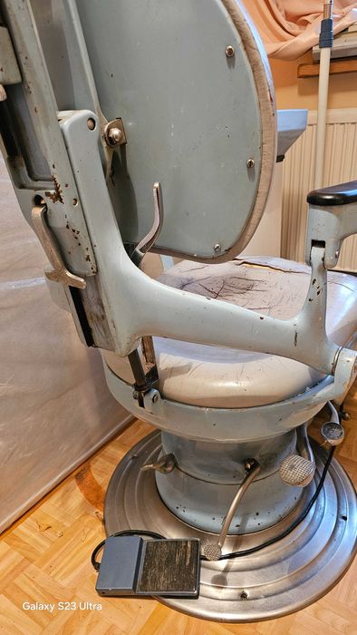 Fotel dentystyczny -UNRA