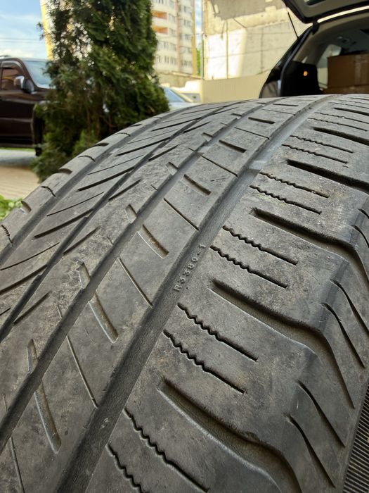 Гума літня 235/55 r19 22рік